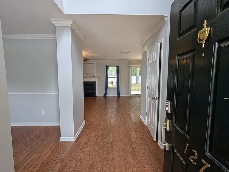 127 Towering Pine Dr — Photo 2