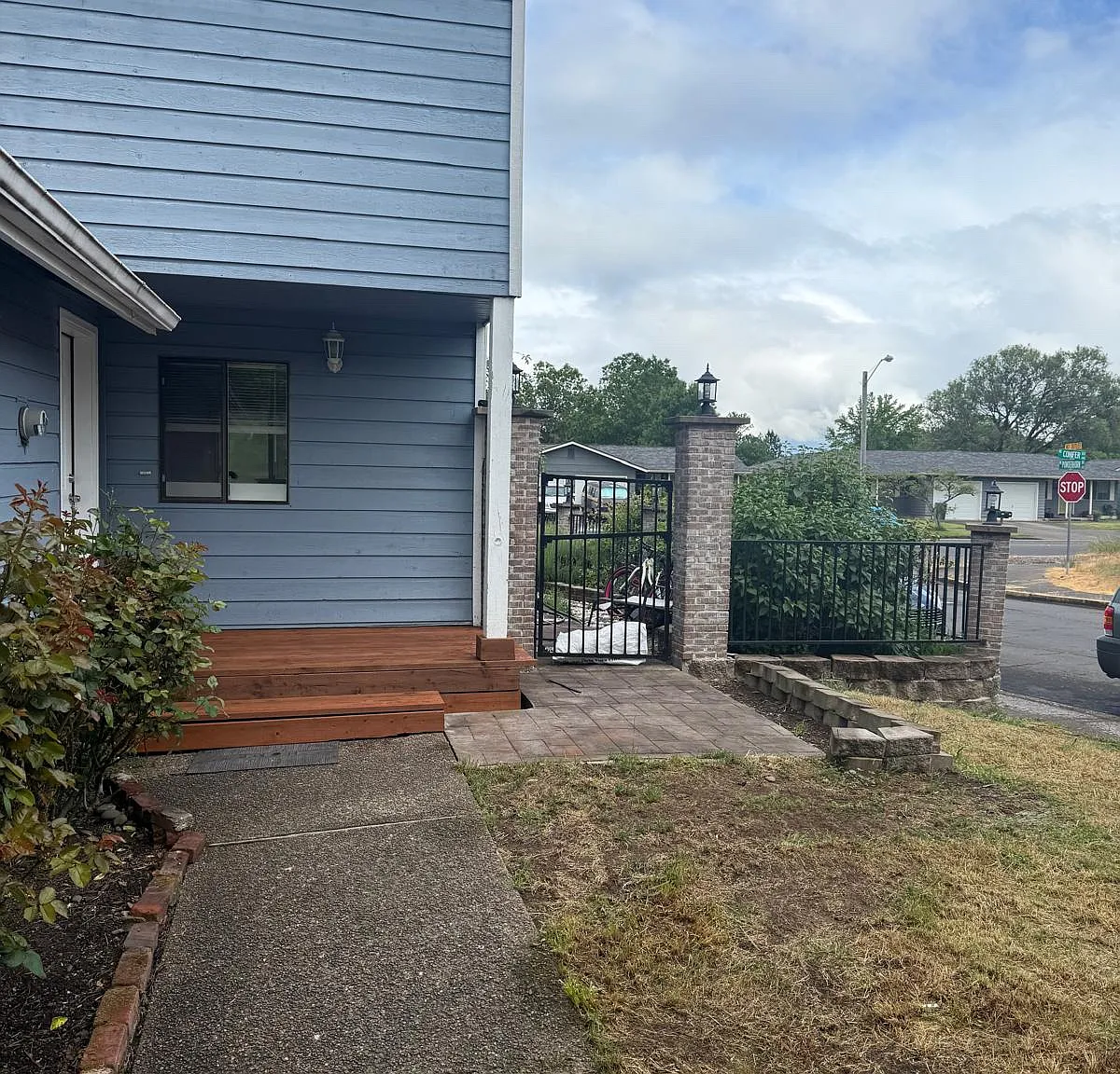 2 bed, 1213 sqft, $2,300 — Photo 2