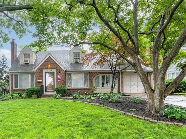 5826 Walmer St, Mission, KS 66202