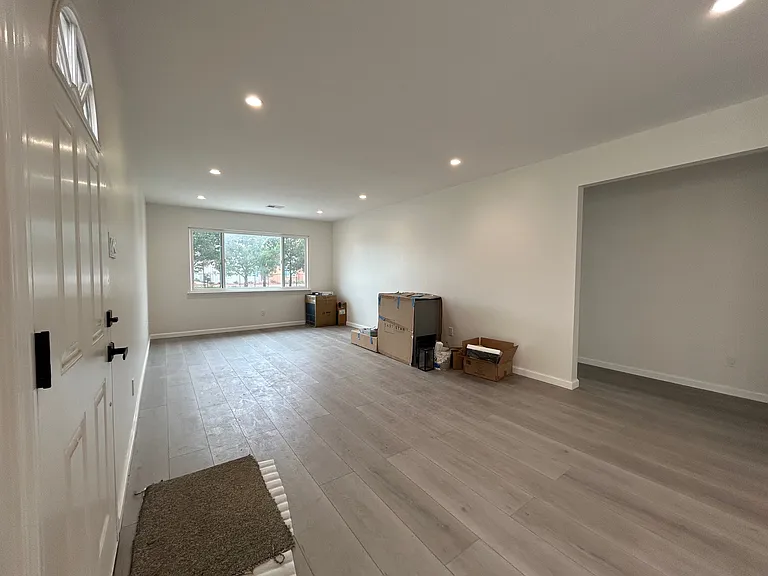 380 Eastmoor Ave #1 — Photo 7