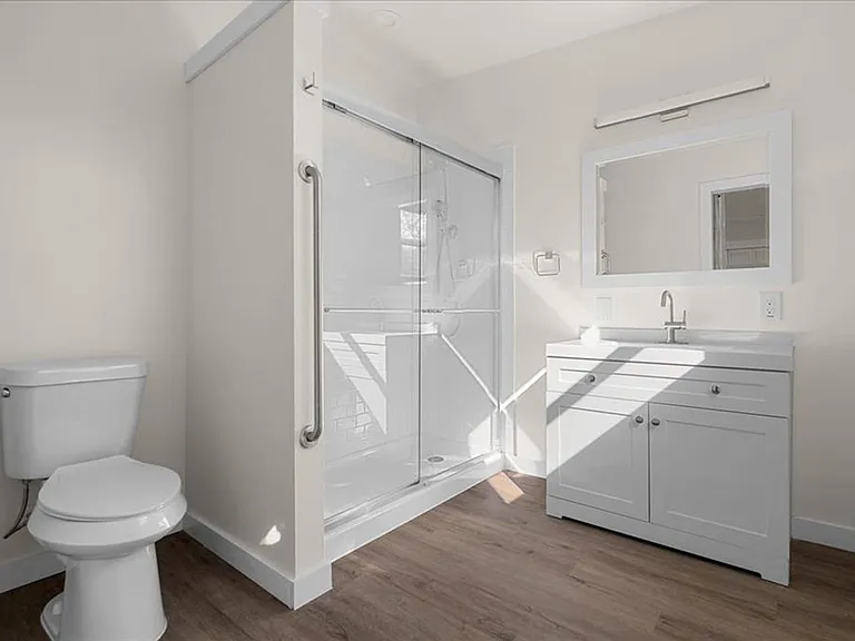 1411 Fairfield Dr — Photo 17
