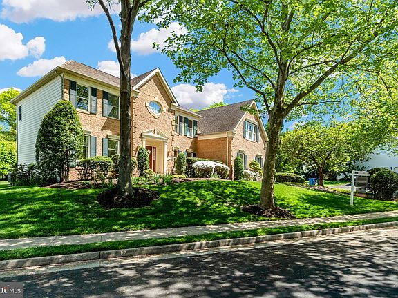 2nd image of 12768 Misty Creek Ln