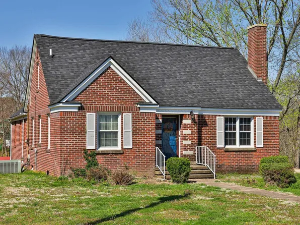 206 Broad St, Dresden, TN 38225