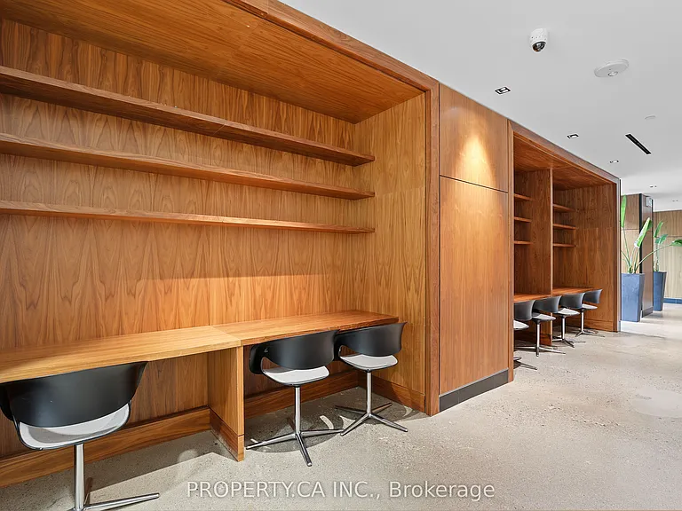 501 Adelaide St W #303 — Photo 31