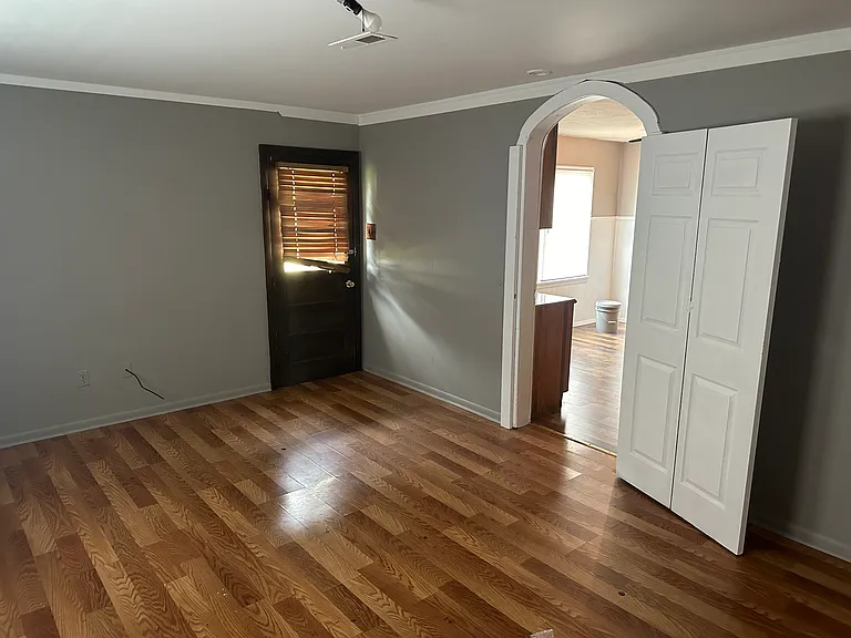 1257 Durbin St — Photo 7