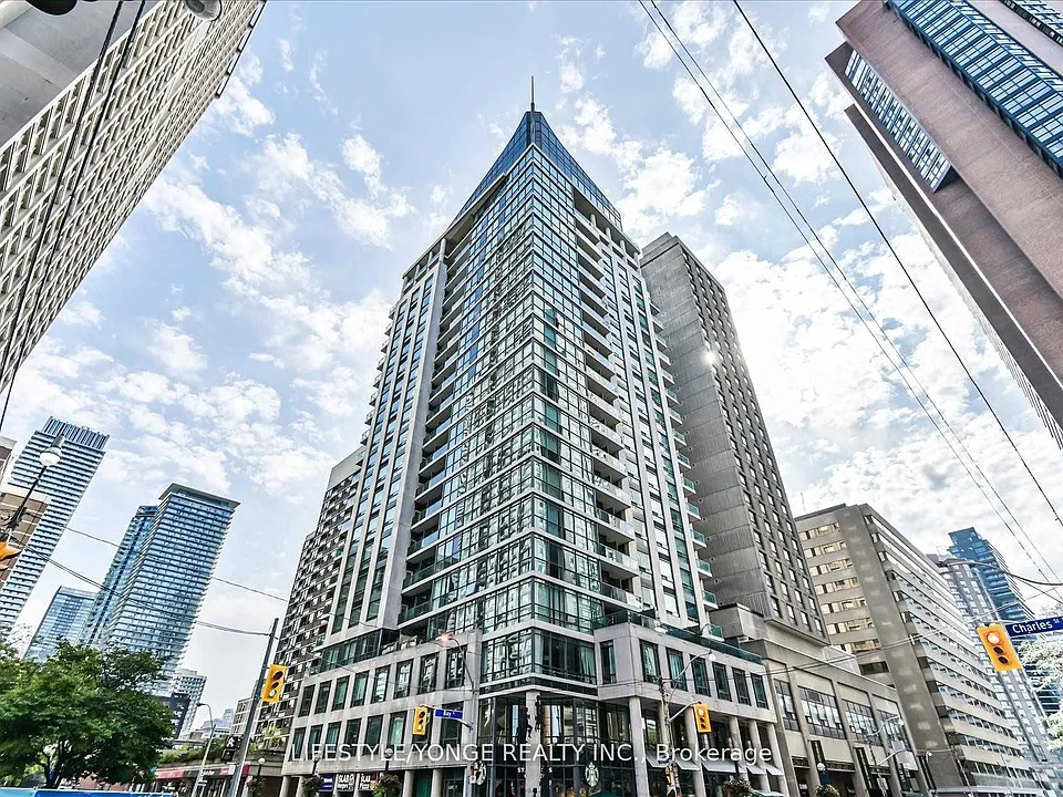 1121 Bay St #1608