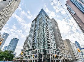 1121 Bay St