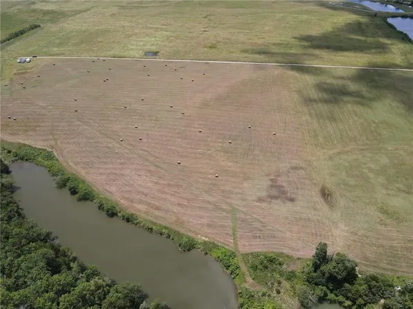 0 SW 1st St, Hume, MO 64752