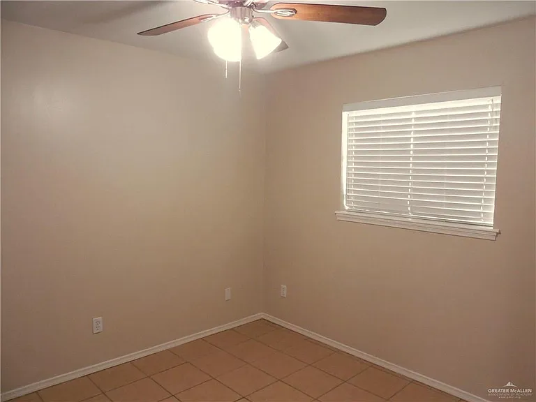 118 E Iris Ave — Photo 24
