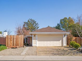9317 Hoyleton Way, Elk Grove, CA 95758