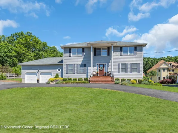 34 Friendship Road, Howell, NJ 07731