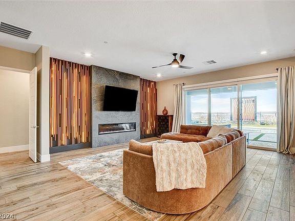5th image of 258 Shaded Canyon Dr