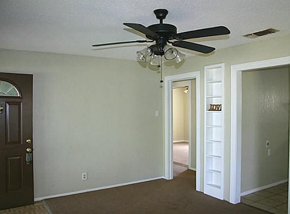 3rd image of 3225 S 4th St
