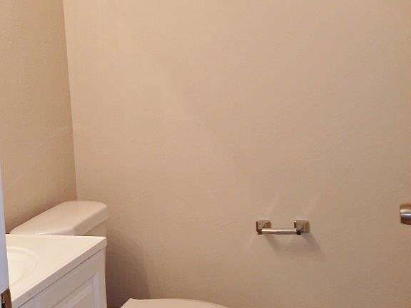3rd image of 4665 Feathercrest Dr