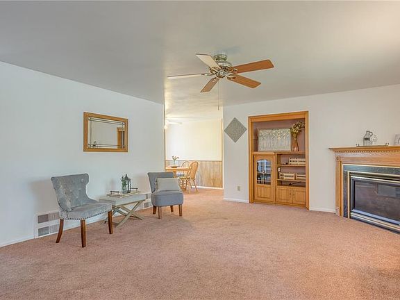 5th image of 377 Northfield Way