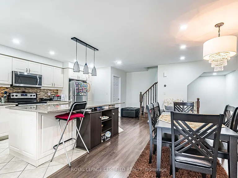 581 Allport Gate — Photo 16