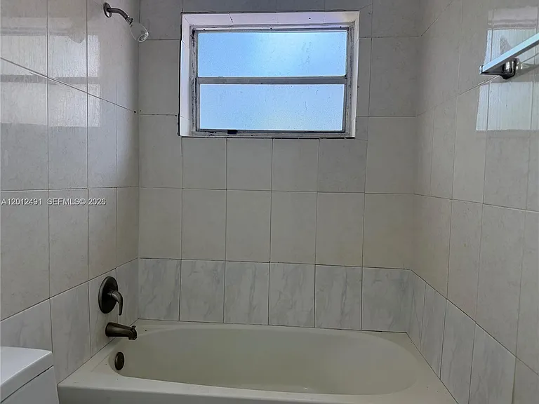 1820 NW 19th Ave #1822 — Photo 11