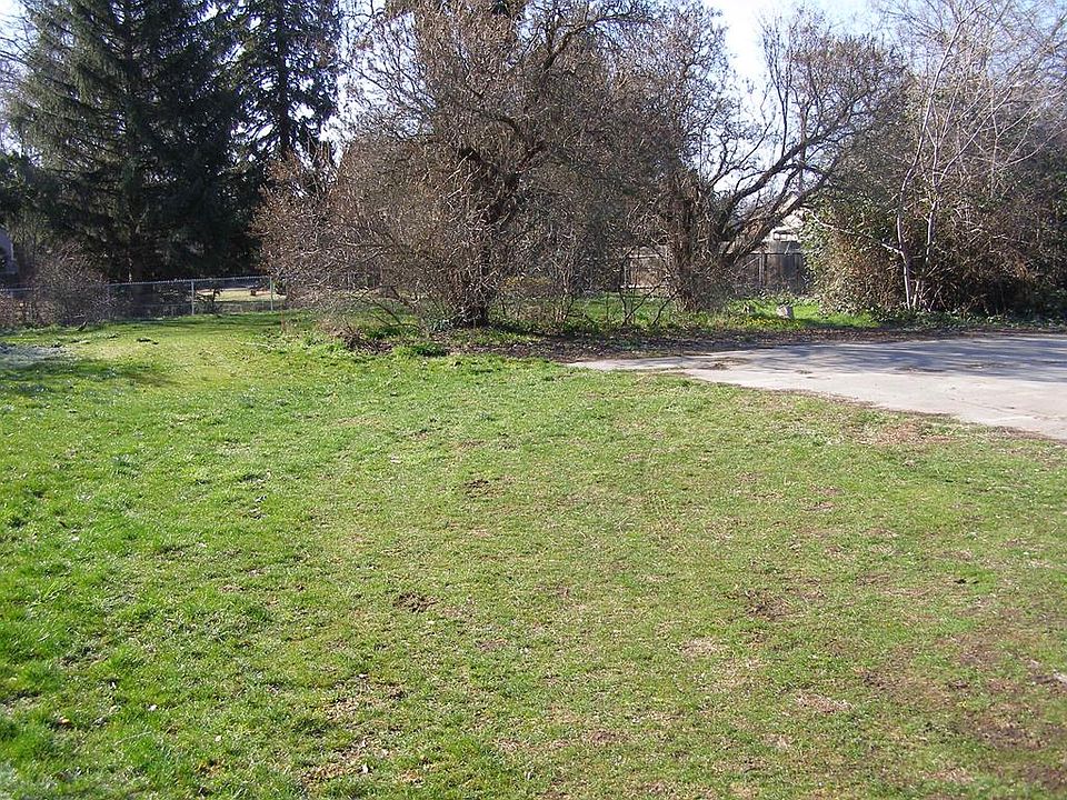1st image of 616 Francis Ave