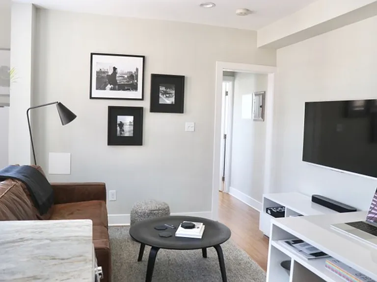 Charming Renovated Apartments in the Heart of Ardmore — Photo 4
