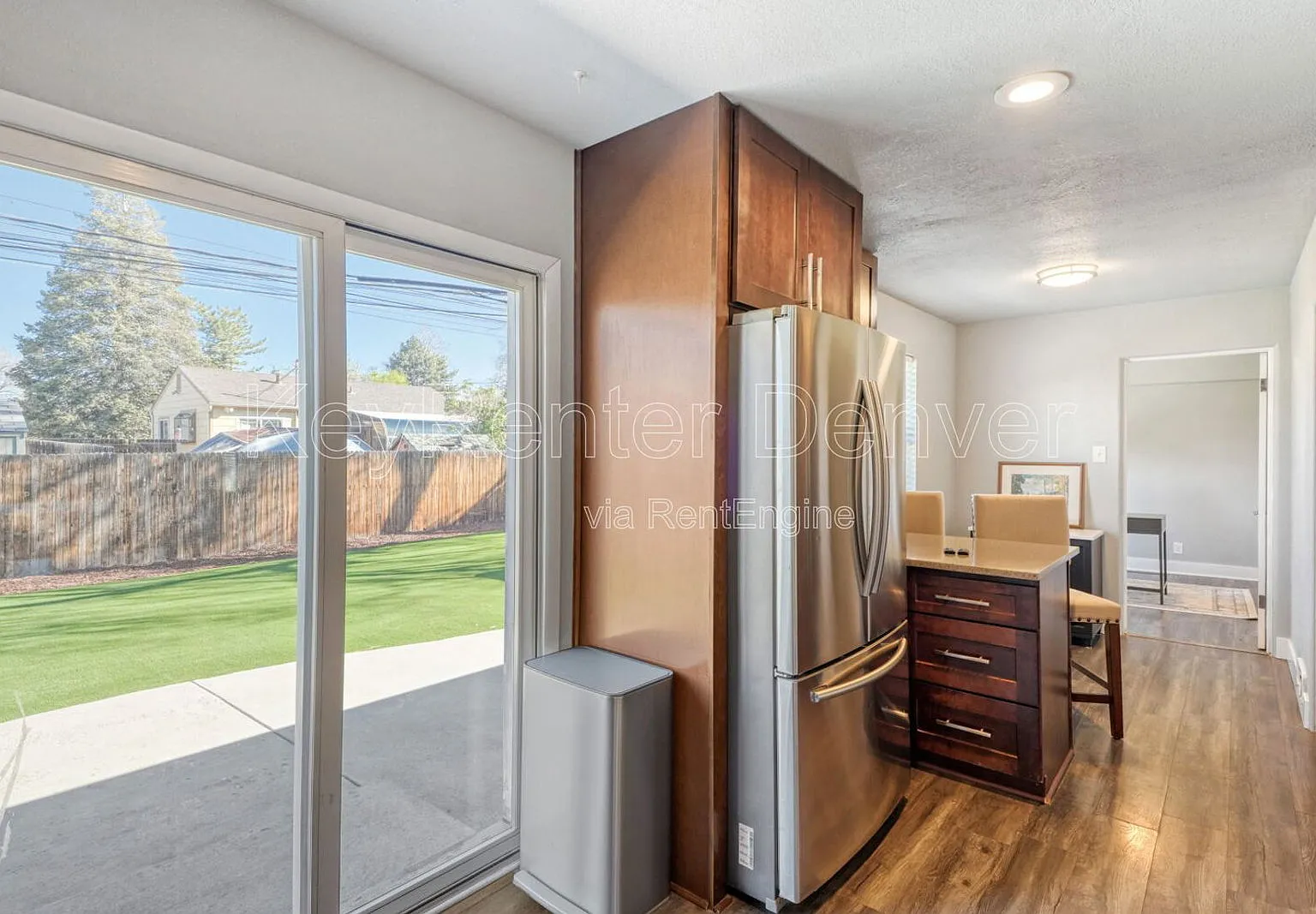 2 bed, 2.5 bath, 1300 sqft, $2,900 — Photo 4