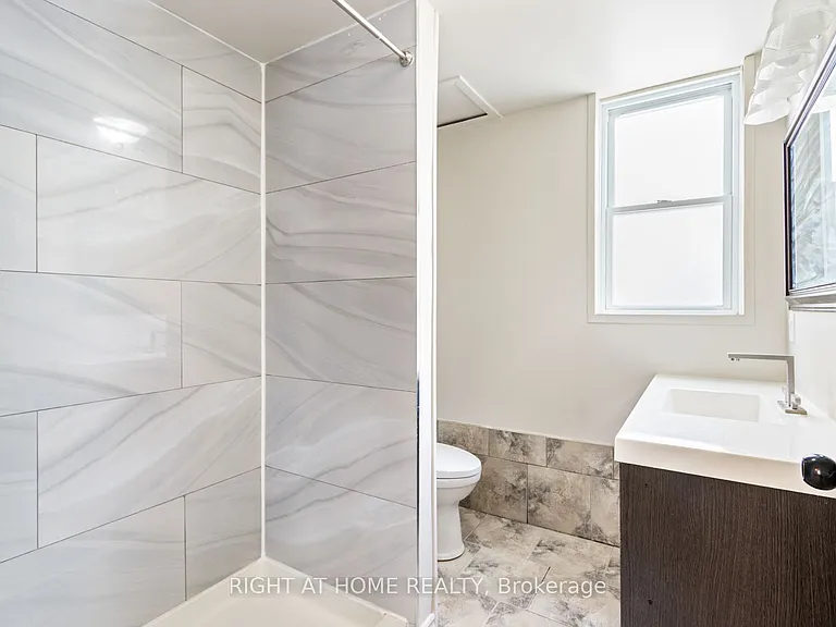 443 Ontario St #MAIN FLOOR — Photo 20
