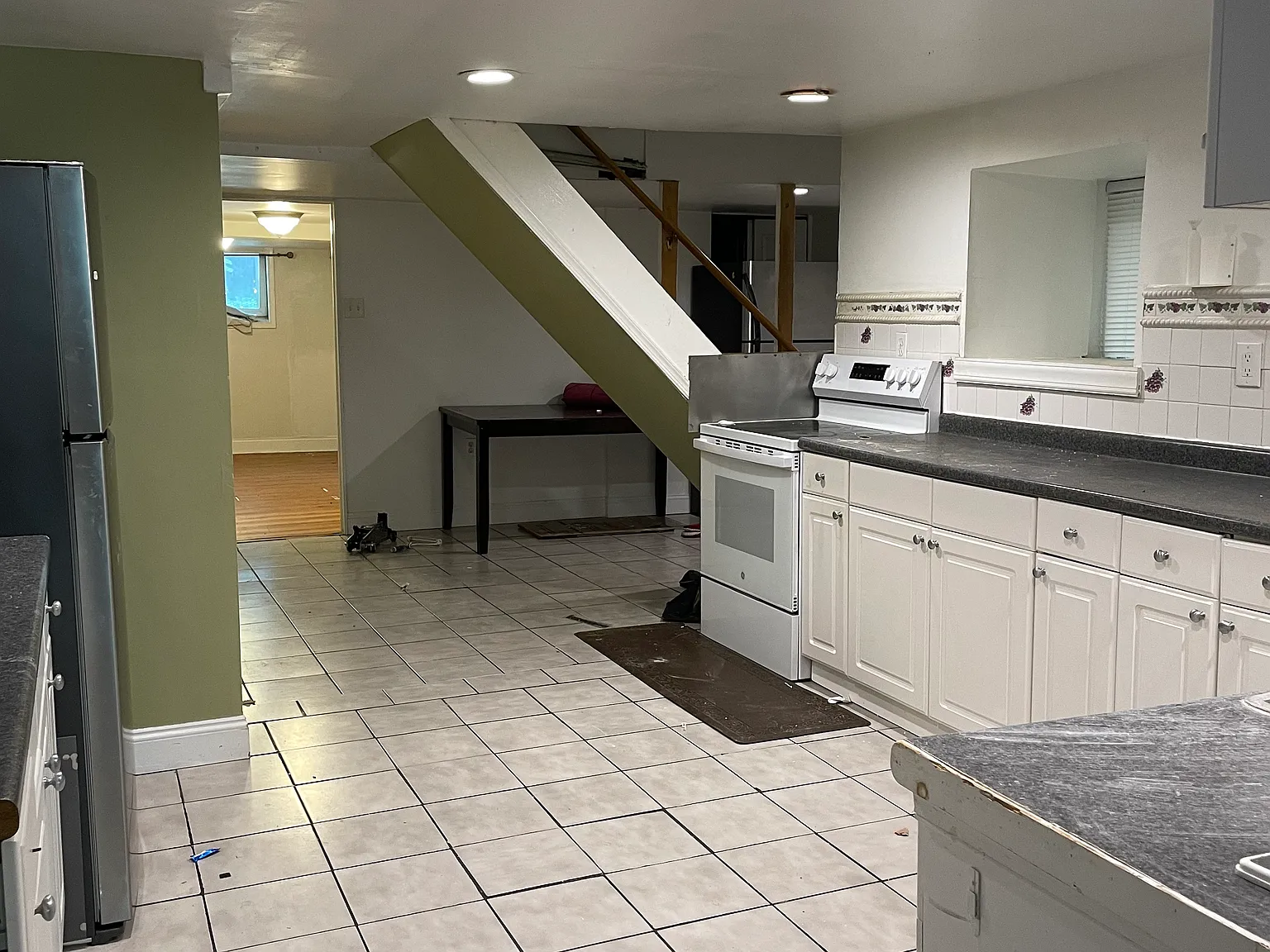 4 bed, $2,200 — Photo 3