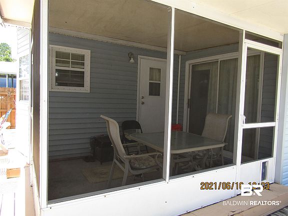 4th image of 551 Escambia Loop
