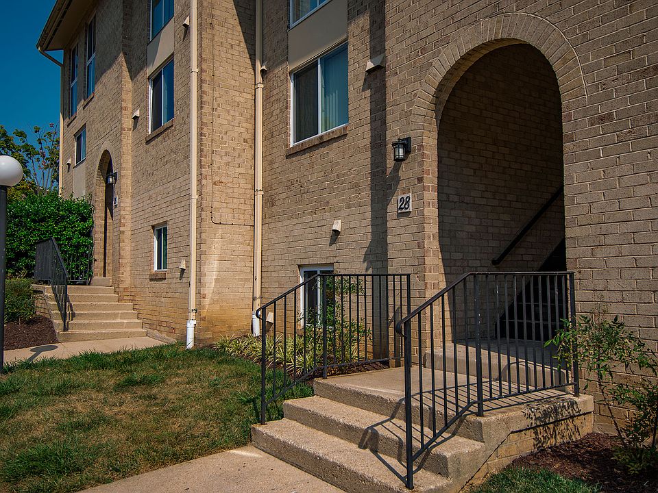 Maplewood Villas Apartments Building Exterior 84