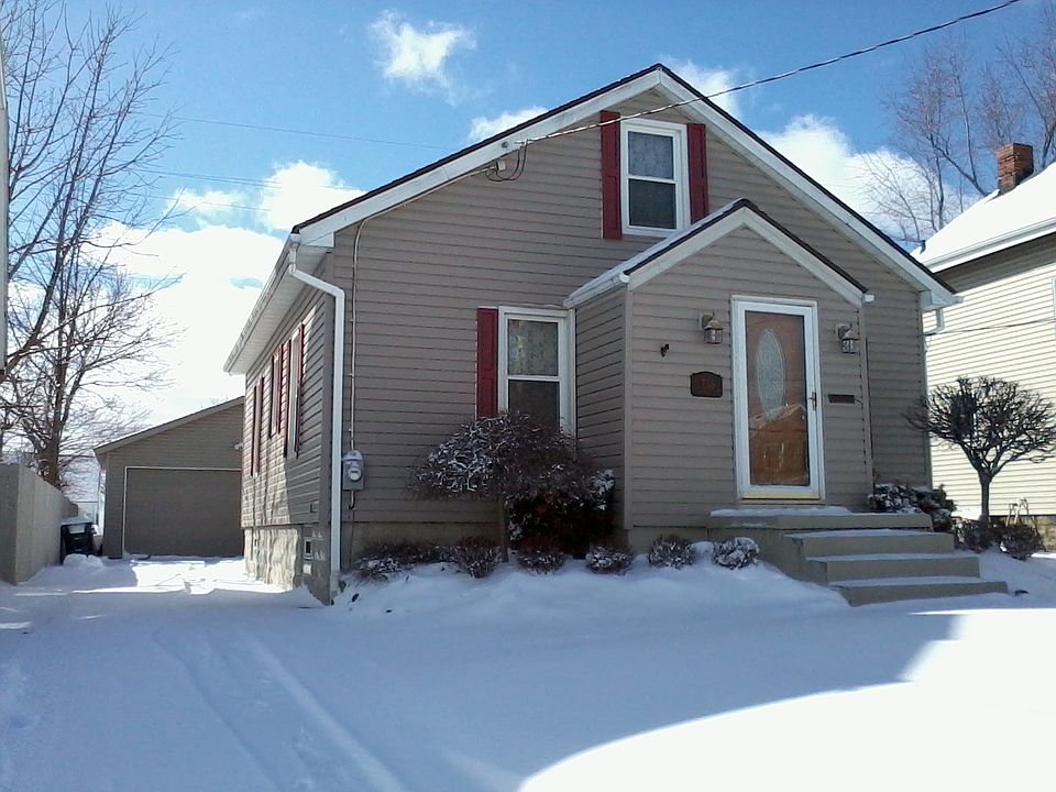 1st image of 736 Marguerite Ave