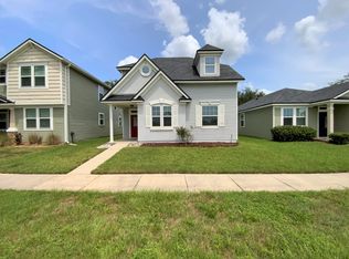 364 Vineyard Ln, Orange Park, FL 32065