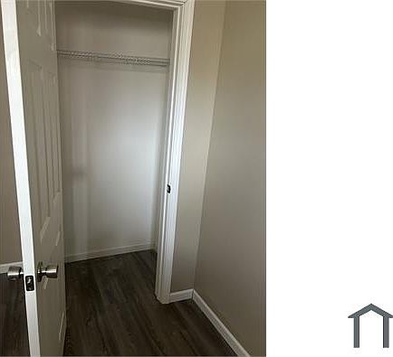 3rd image of 17568 Lake Shore Blvd #10