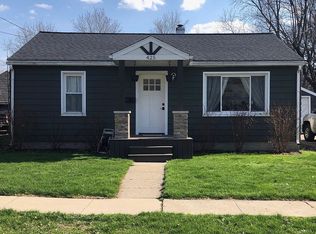 425 W Caroline St, Fenton, MI 48430