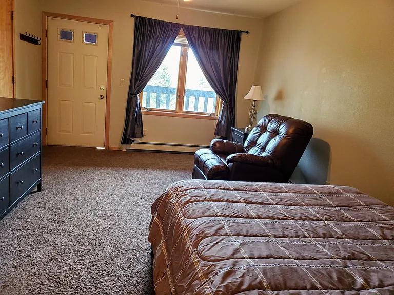 Master Bedroom - Layout #2