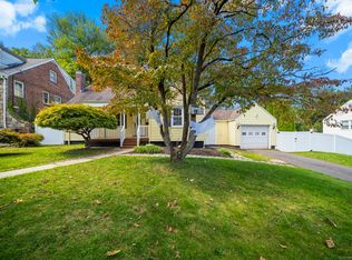 34 Oneida St, New Britain, CT 06053