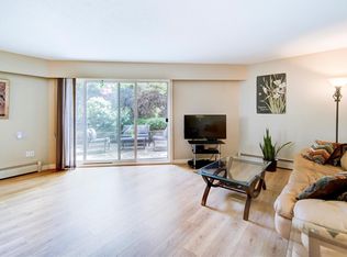 Uptown Rise, Saanich, BC V8X 1H8