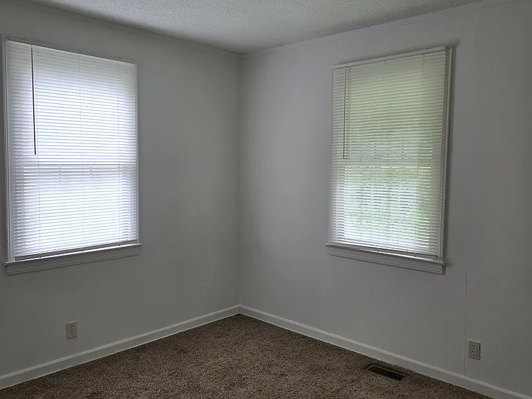 1738 Reynolds St — Photo 7