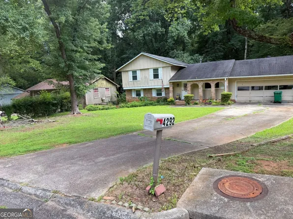 4292 Cedar Ridge Trl, Stone Mountain, GA 30083