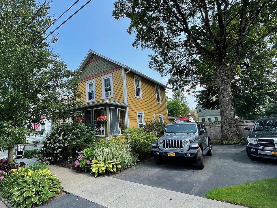 1st image of 18 Hutchins St