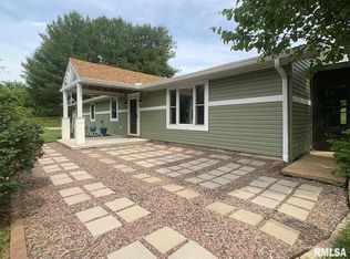 1003 W McGuire Rd, Makanda, IL 62958