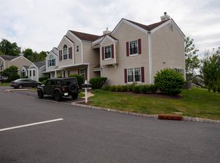 334 Wren Ln, Bedminster, NJ 07921