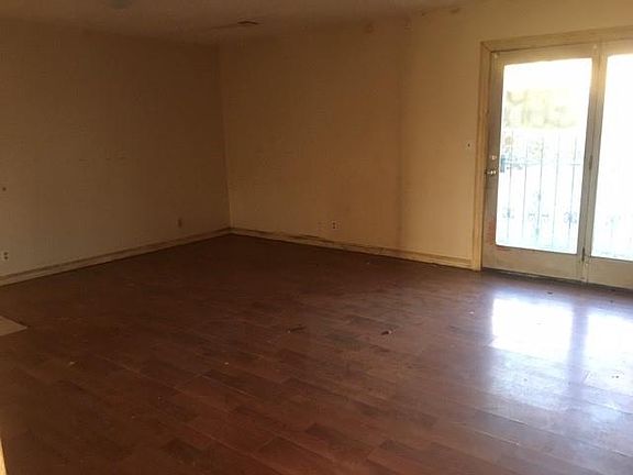 5th image of 3111 N Yorktown Ave