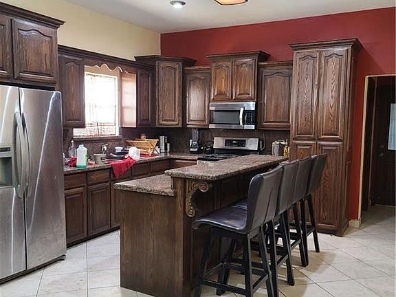 5th image of 1627 Adam Lee Dr