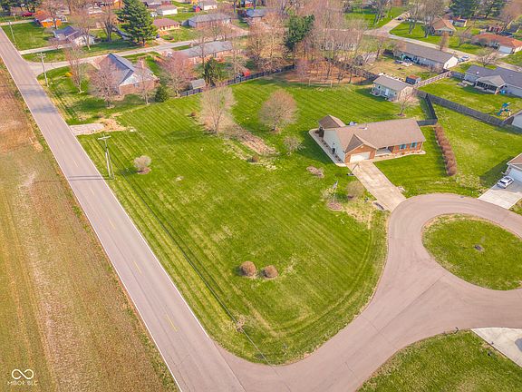 4th image of 7000 S Artesian Ct
