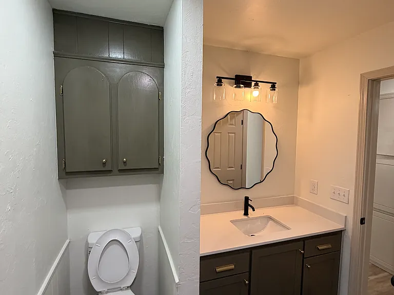 726 Garden Grv — Photo 14