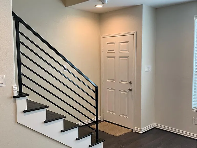 4622 Haywood St — Photo 3