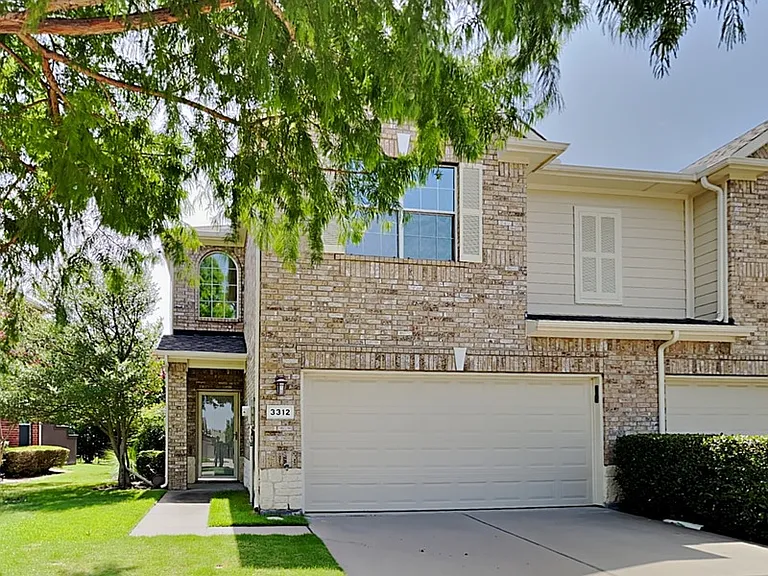 3312 Belladonna Dr — Photo 1