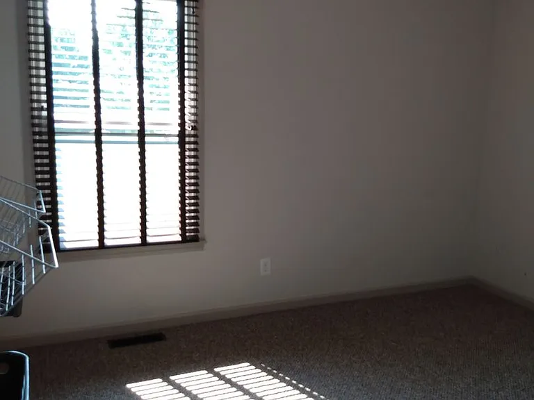 2640 Holt Ln — Photo 17