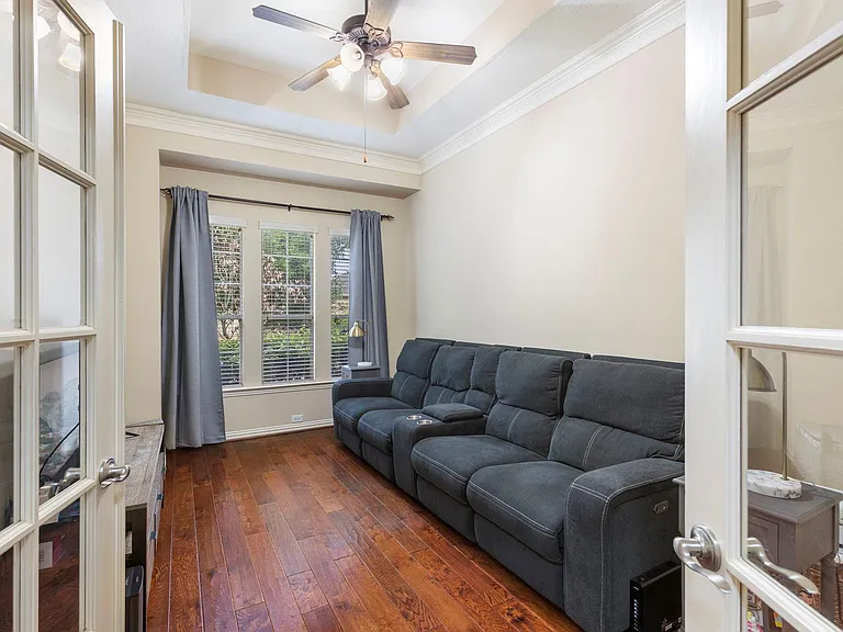19 Driftdale Pl — Photo 8