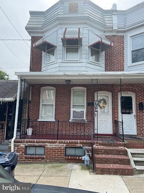 1st image of 904 Anchorage St