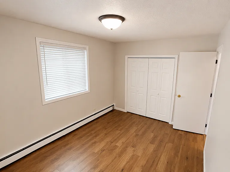 Beverly Apartments in Anoka — Photo 8
